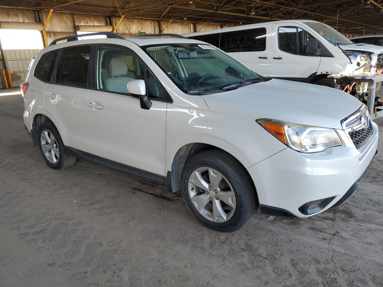 Lot #3034302100 2015 SUBARU FORESTER 2