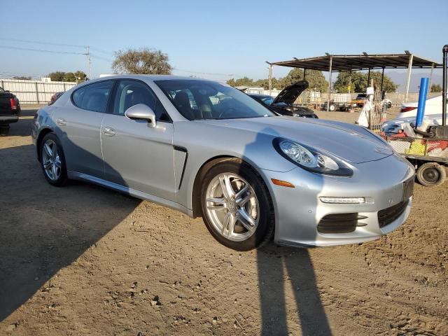 VIN WP0AA2A72EL012360 2014 PORSCHE PANAMERA no.4