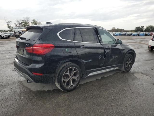 VIN WBXHU7C36H5H38217 2017 BMW X1 no.3