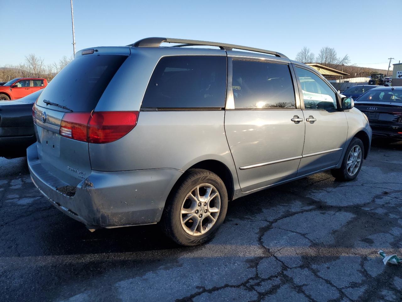 Lot #3034280131 2005 TOYOTA SIENNA XLE