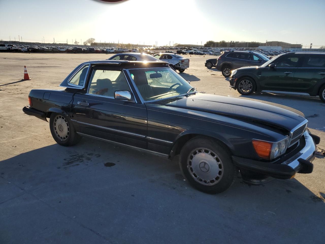 Lot #3040704753 1988 MERCEDES-BENZ 560 SL