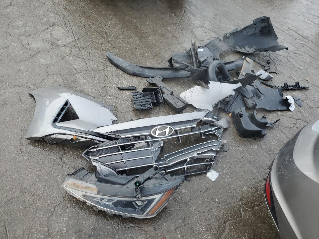 Lot #3037196494 2020 HYUNDAI ELANTRA SE