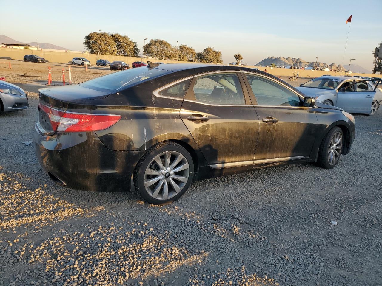 Lot #3029385687 2013 HYUNDAI AZERA GLS