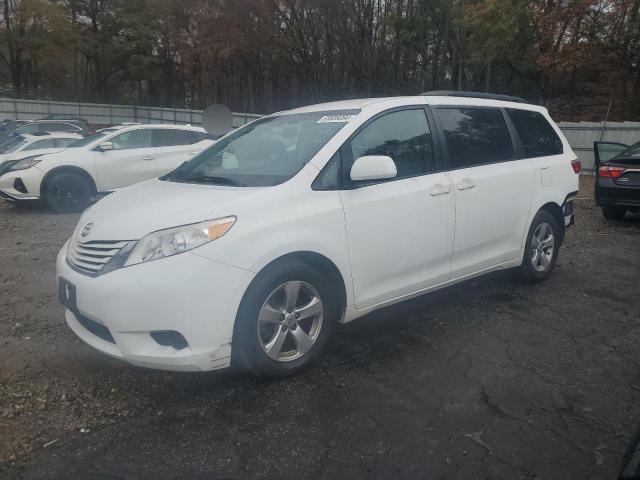 2015 TOYOTA SIENNA LE - 5TDKK3DC2FS608102