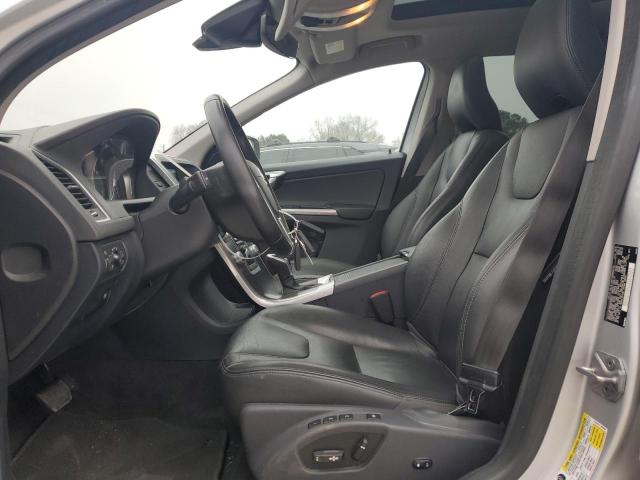 2016 VOLVO XC60 T5 PR - YV4612RK6G2839511