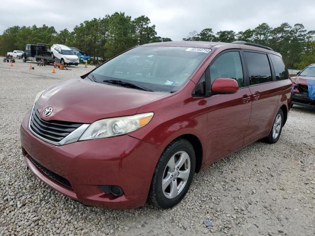 TOYOTA SIENNA LE