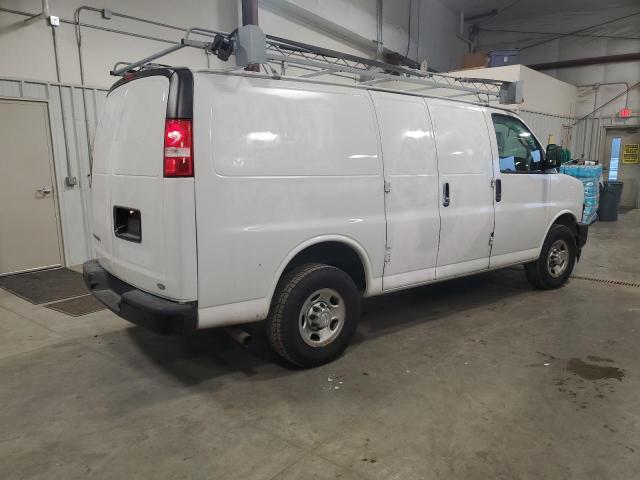 VIN 1GCZGGFP1J1209470 2018 CHEVROLET EXPRESS no.3