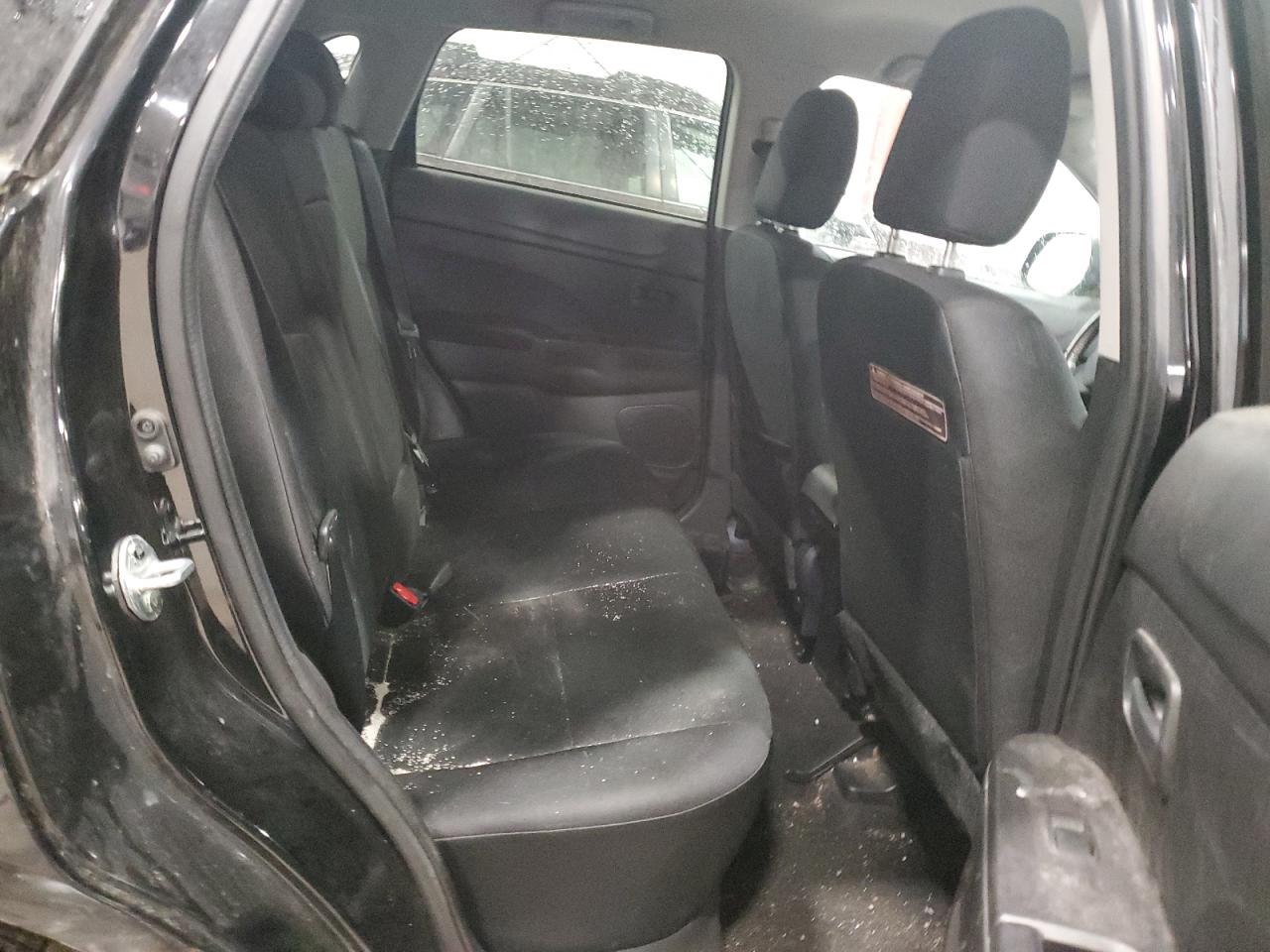 MITSUBISHI OUTLANDER ES