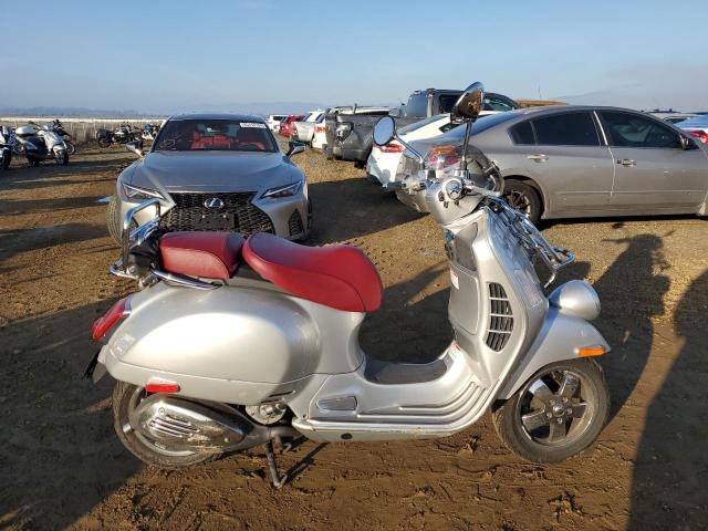 2016 VESPA GTS 300 SU #3033371826