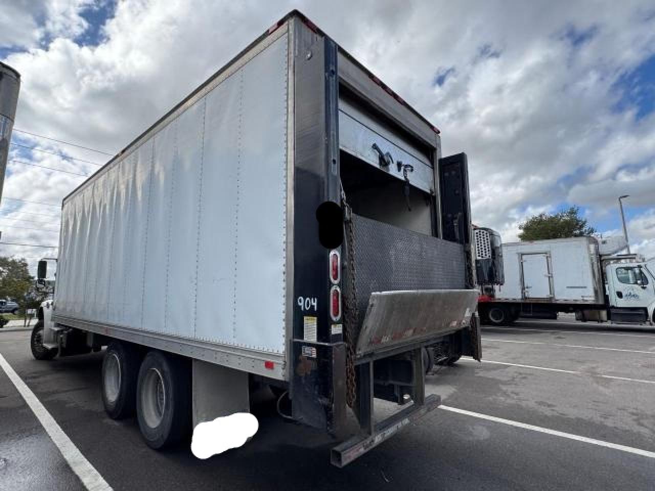 Lot #3036951776 2016 FREIGHTLINER M2 106 MED