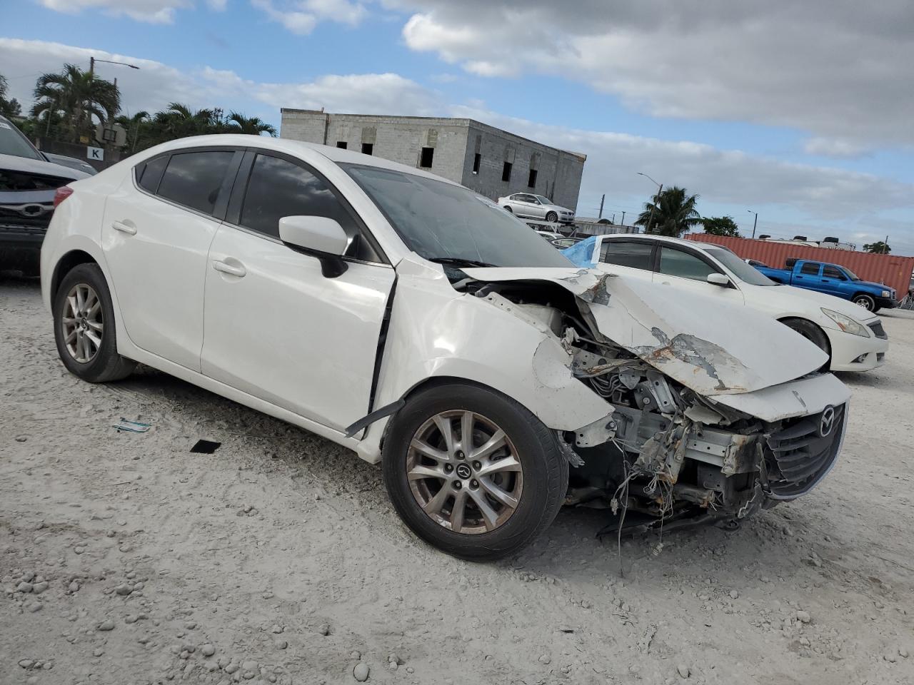 Lot #3033018991 2016 MAZDA 3 SPORT