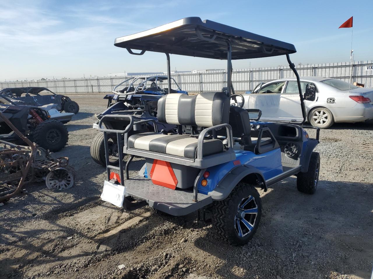 Lot #3033046996 2020 HDK GOLF CART