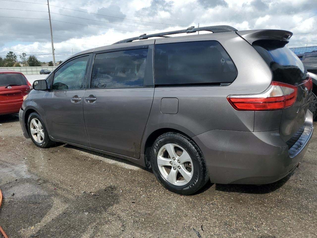 Lot #3028078531 2016 TOYOTA SIENNA LE