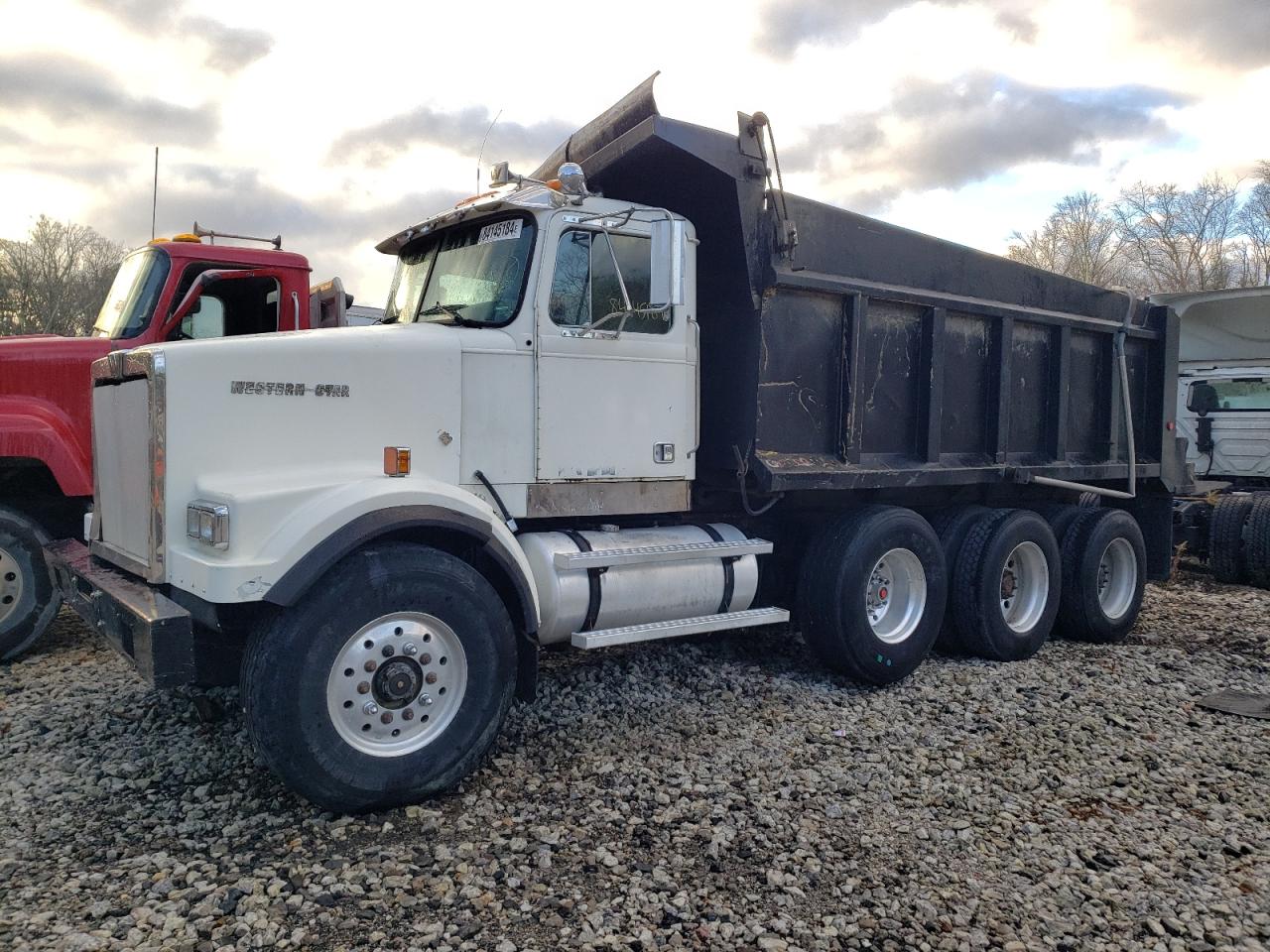 Lot #3029458688 1999 WESTERN STAR/AUTO CAR CONVENTION