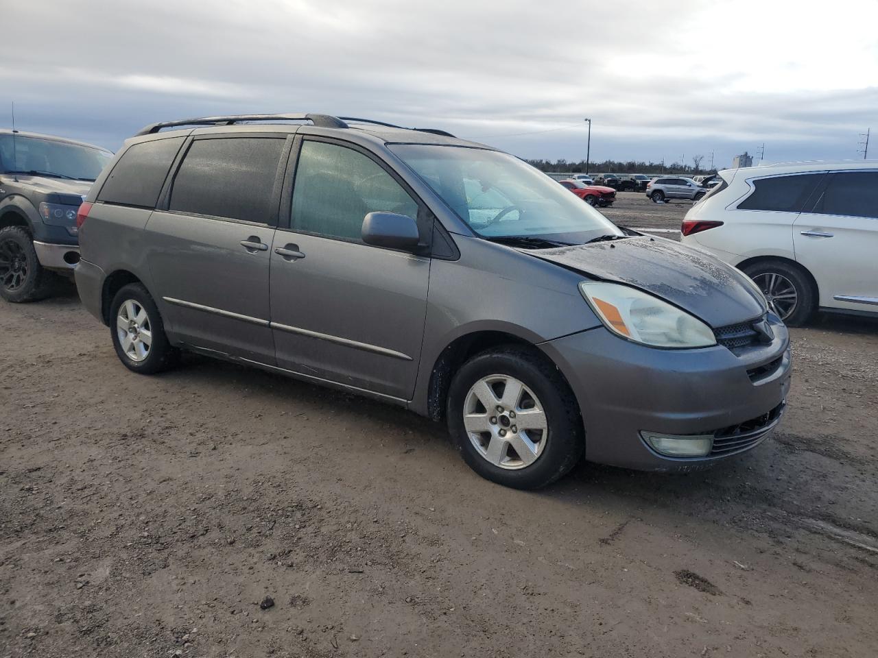 Lot #3048388726 2004 TOYOTA SIENNA XLE