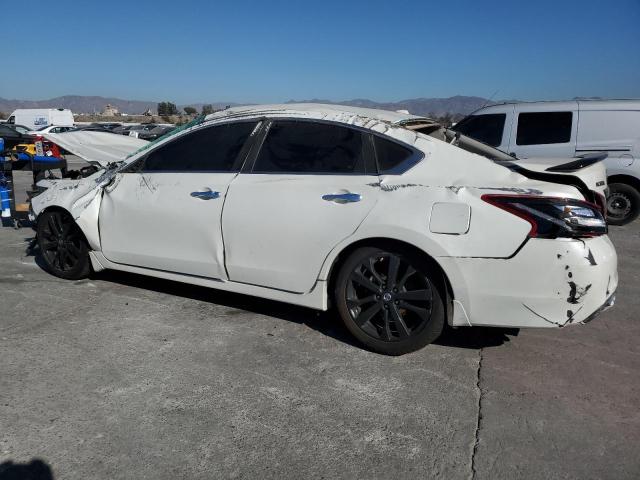 NISSAN ALTIMA 2.5 2018 white  gas 1N4AL3AP5JC224332 photo #3