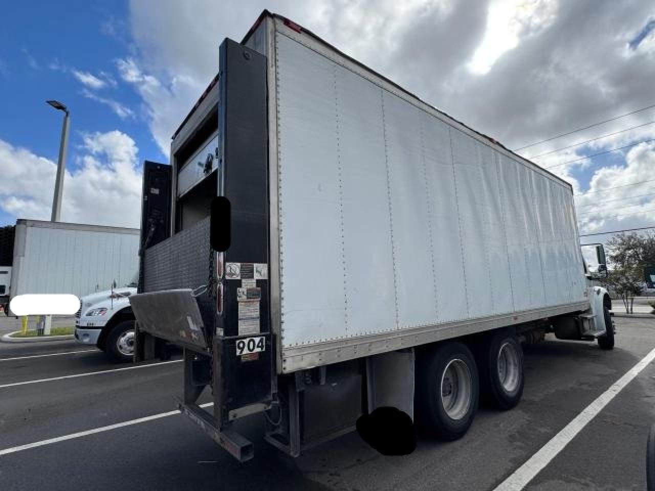 Lot #3036951776 2016 FREIGHTLINER M2 106 MED