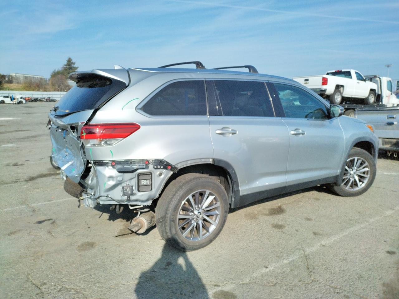 Lot #3030385472 2019 TOYOTA HIGHLANDER