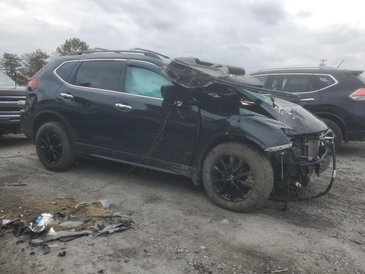 Lot #3052562129 2017 NISSAN ROGUE SV