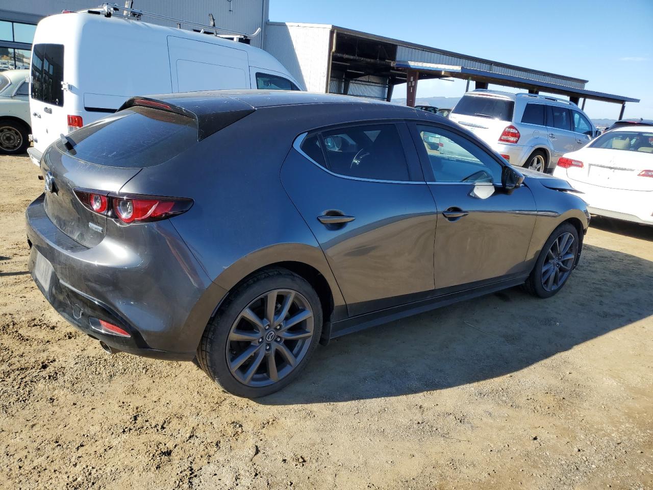 Lot #3030541462 2019 MAZDA 3