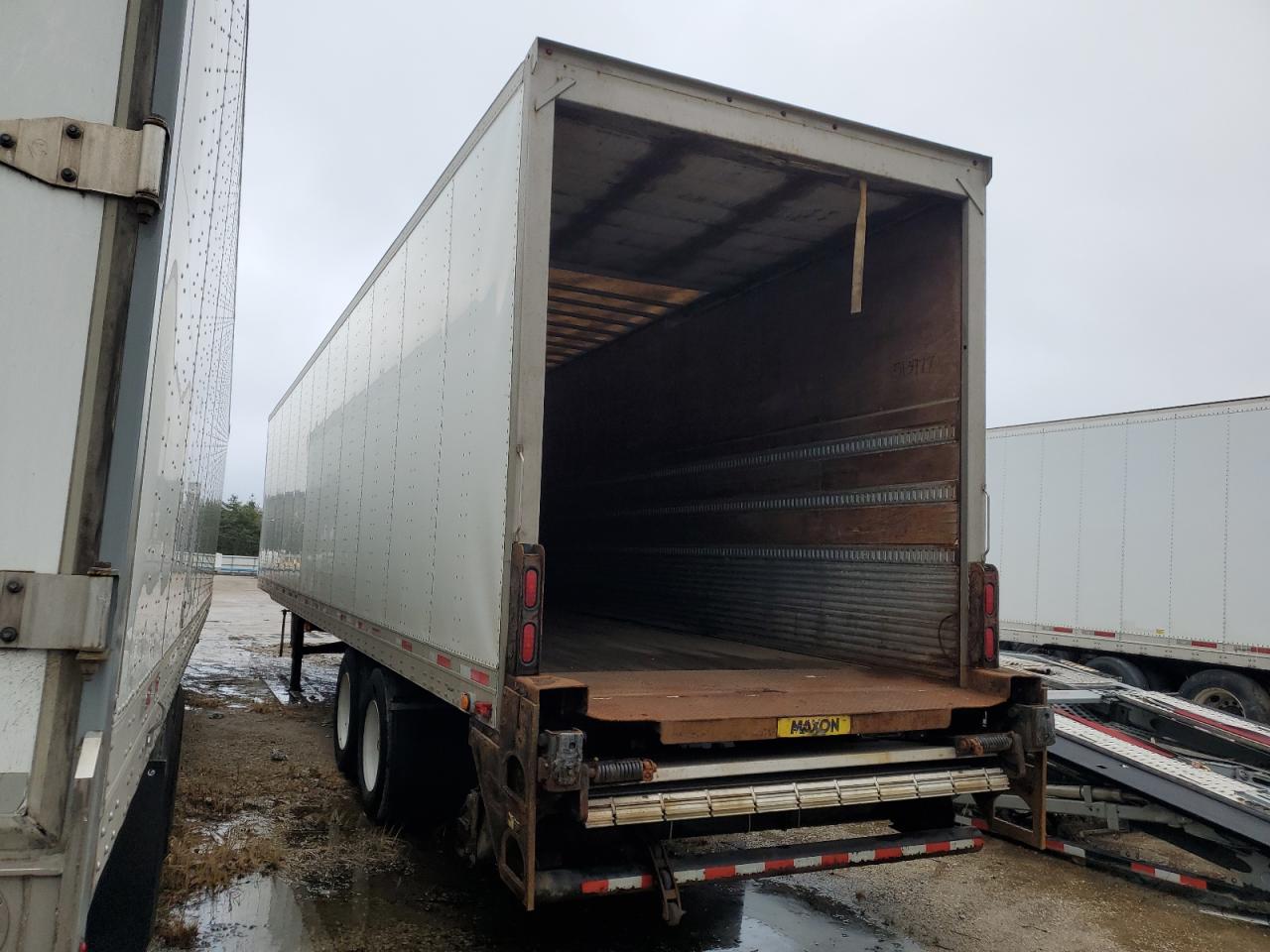 Lot #3034295068 2011 UTILITY TRAILER