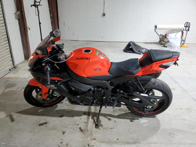 2022 SUZUKI GSX-R600 JS1GN7FA5N7100225