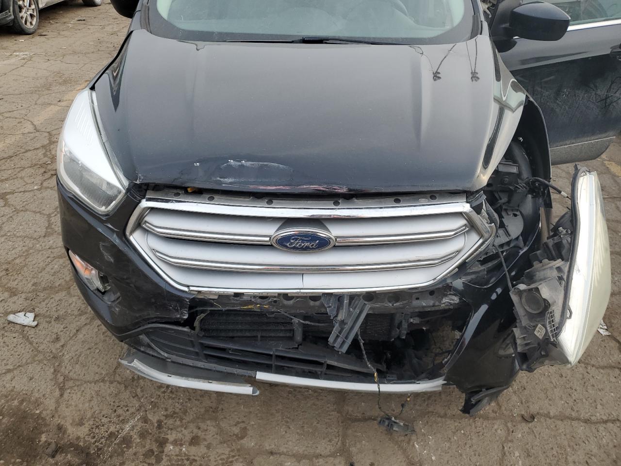 Lot #3028537945 2017 FORD ESCAPE SE