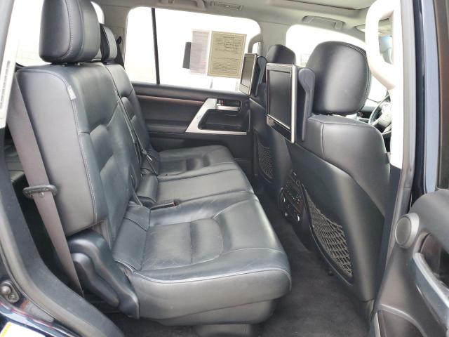 2016 TOYOTA LAND CRUIS - JTMCY7AJ3G4044079