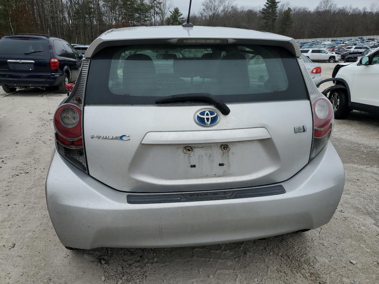 Lot #3033121008 2012 TOYOTA PRIUS C