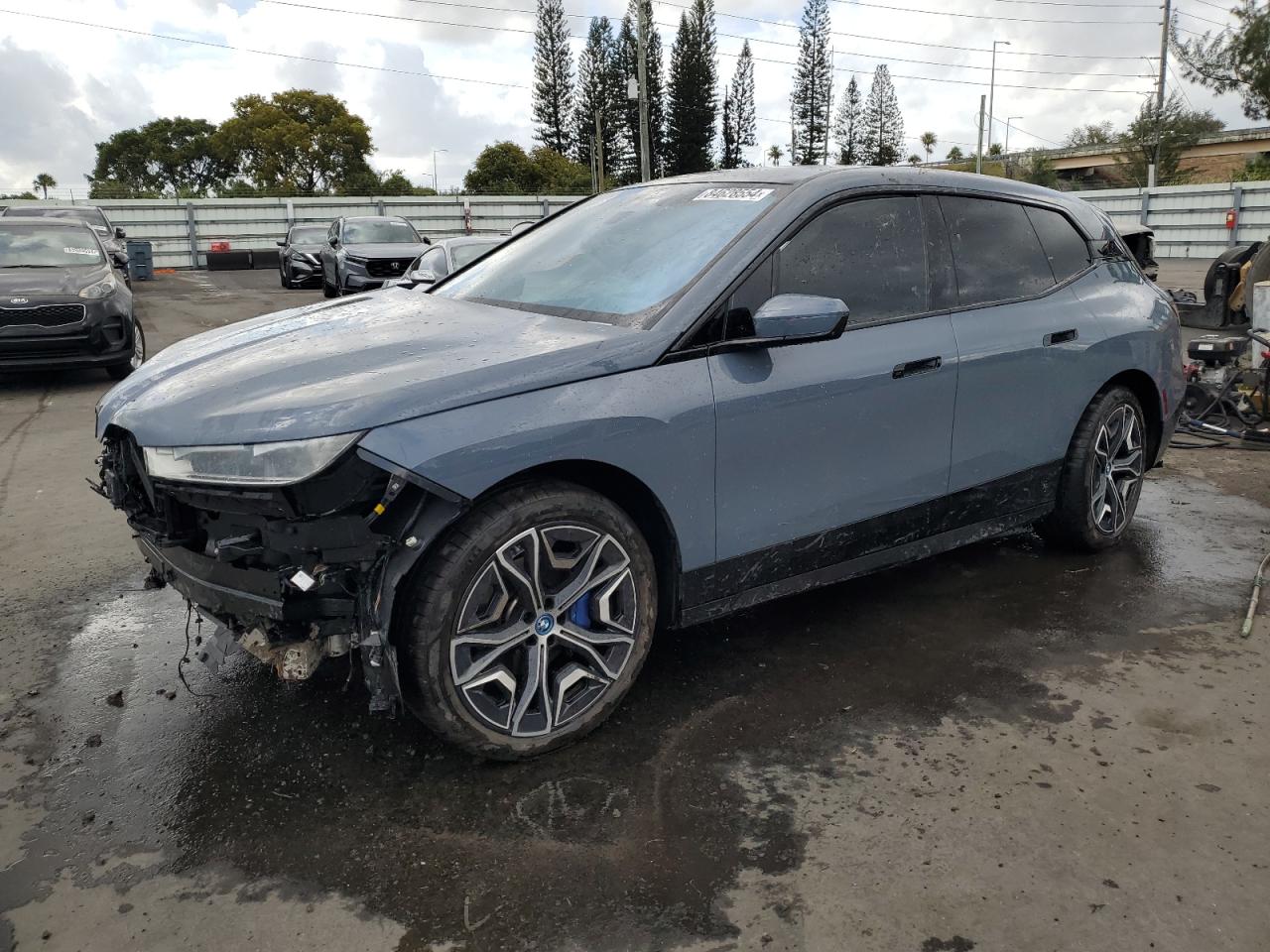 BMW IX XDRIVE50