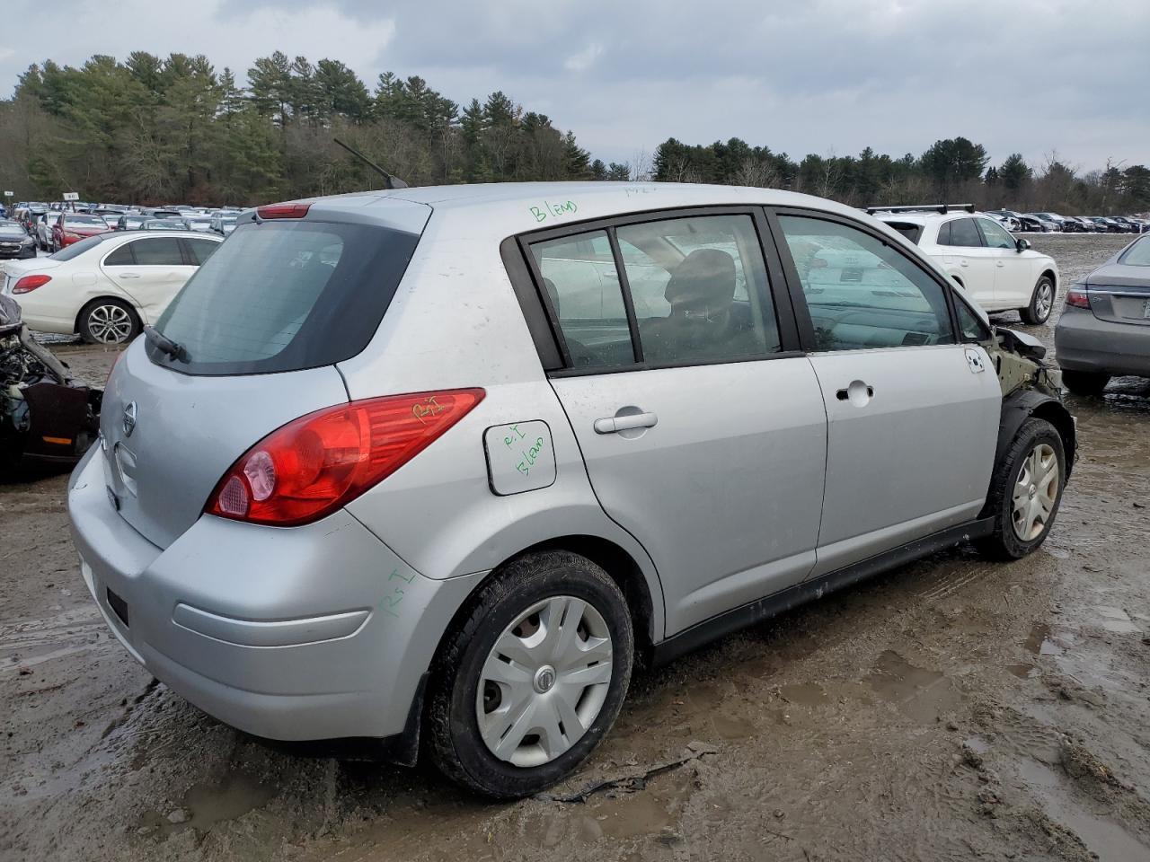 Lot #3029350689 2011 NISSAN VERSA S