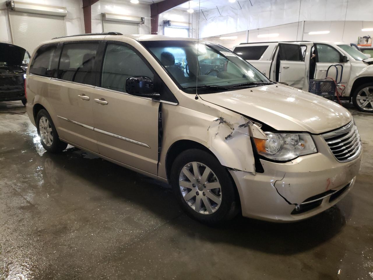 Lot #3034306067 2015 CHRYSLER TOWN & COU