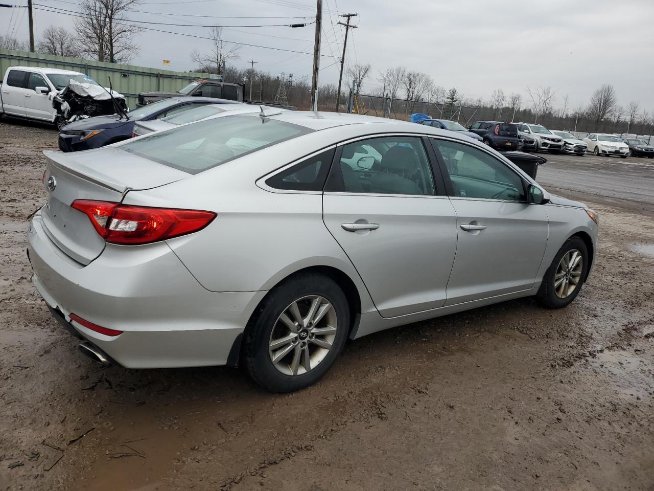 Lot #3033012039 2015 HYUNDAI SONATA SE