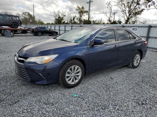 VIN 4T1BF1FK2HU701497 2017 TOYOTA CAMRY no.1