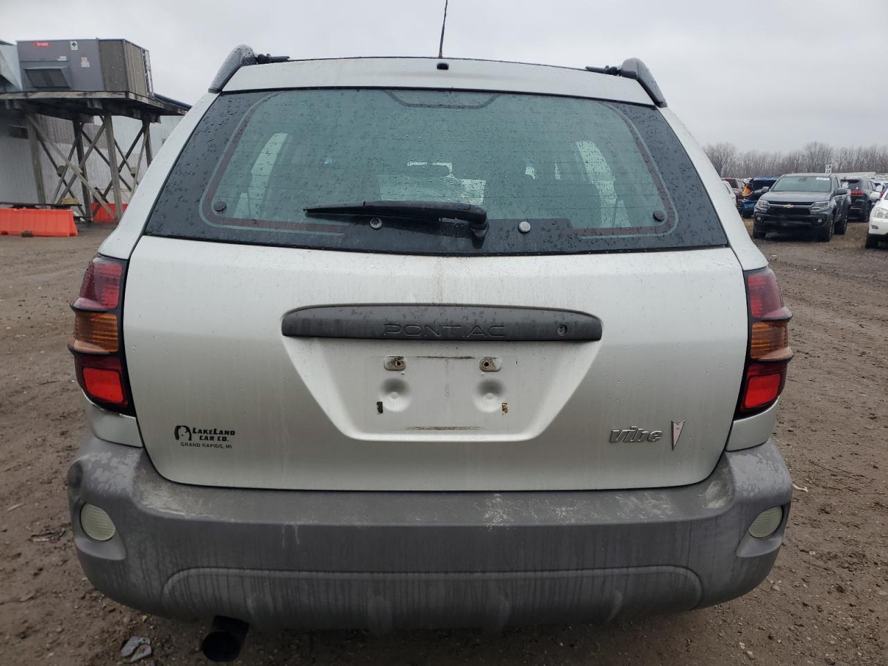 Lot #3045683642 2004 PONTIAC VIBE