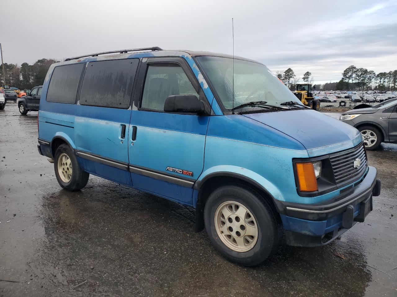 Lot #3034309063 1994 CHEVROLET ASTRO