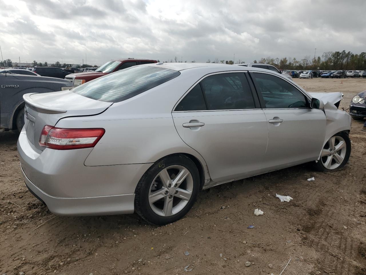 Lot #3031259696 2011 TOYOTA CAMRY SE