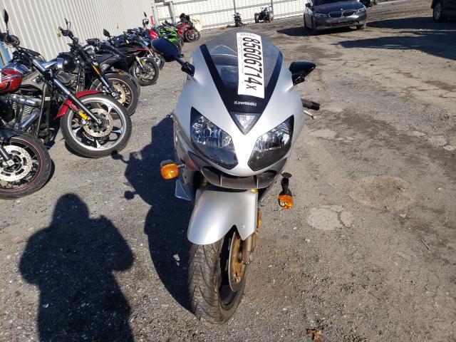 2004 KAWASAKI NINJA ZX12 JKAZX9B154A012538