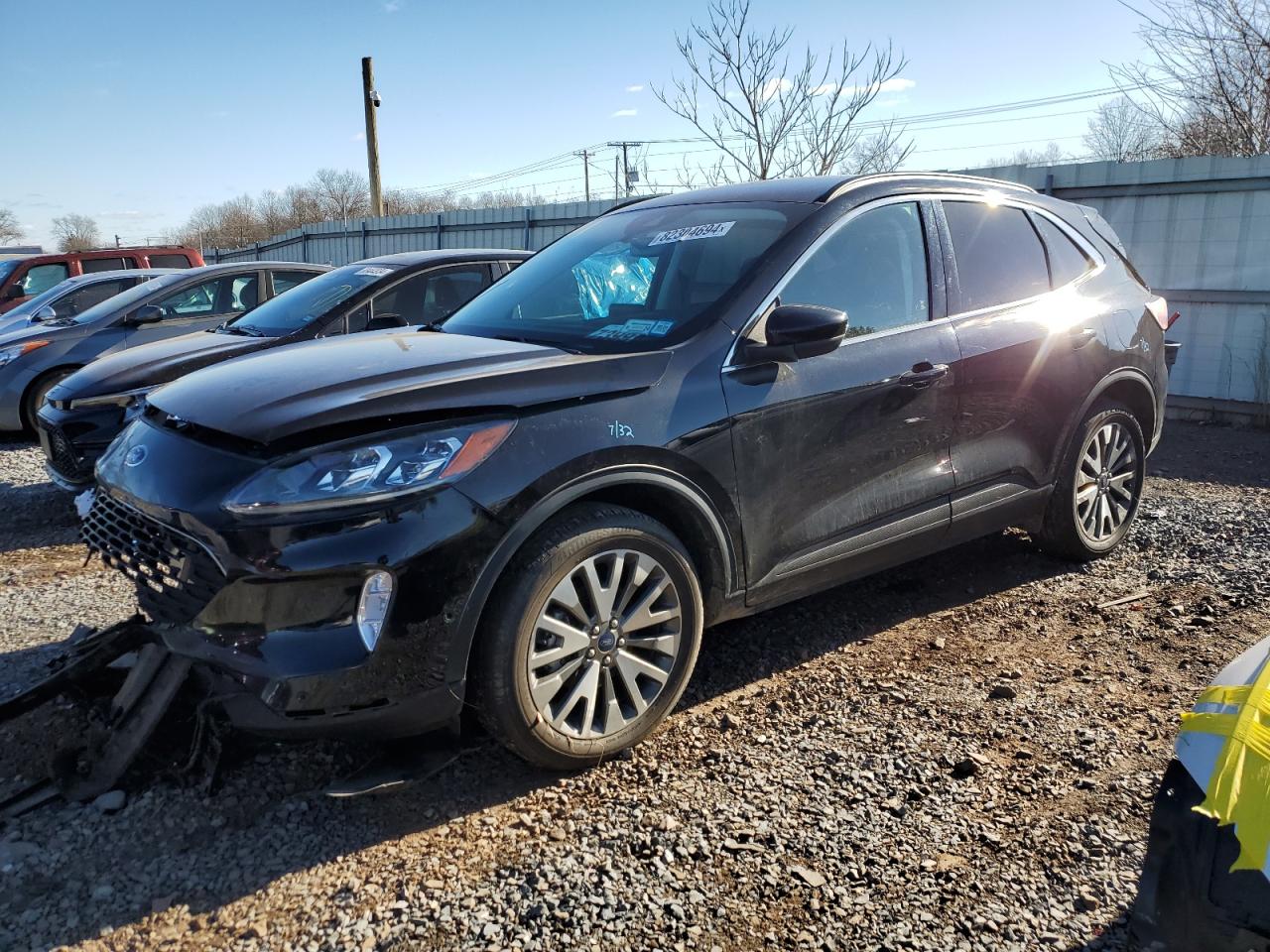 FORD ESCAPE TITANIUM