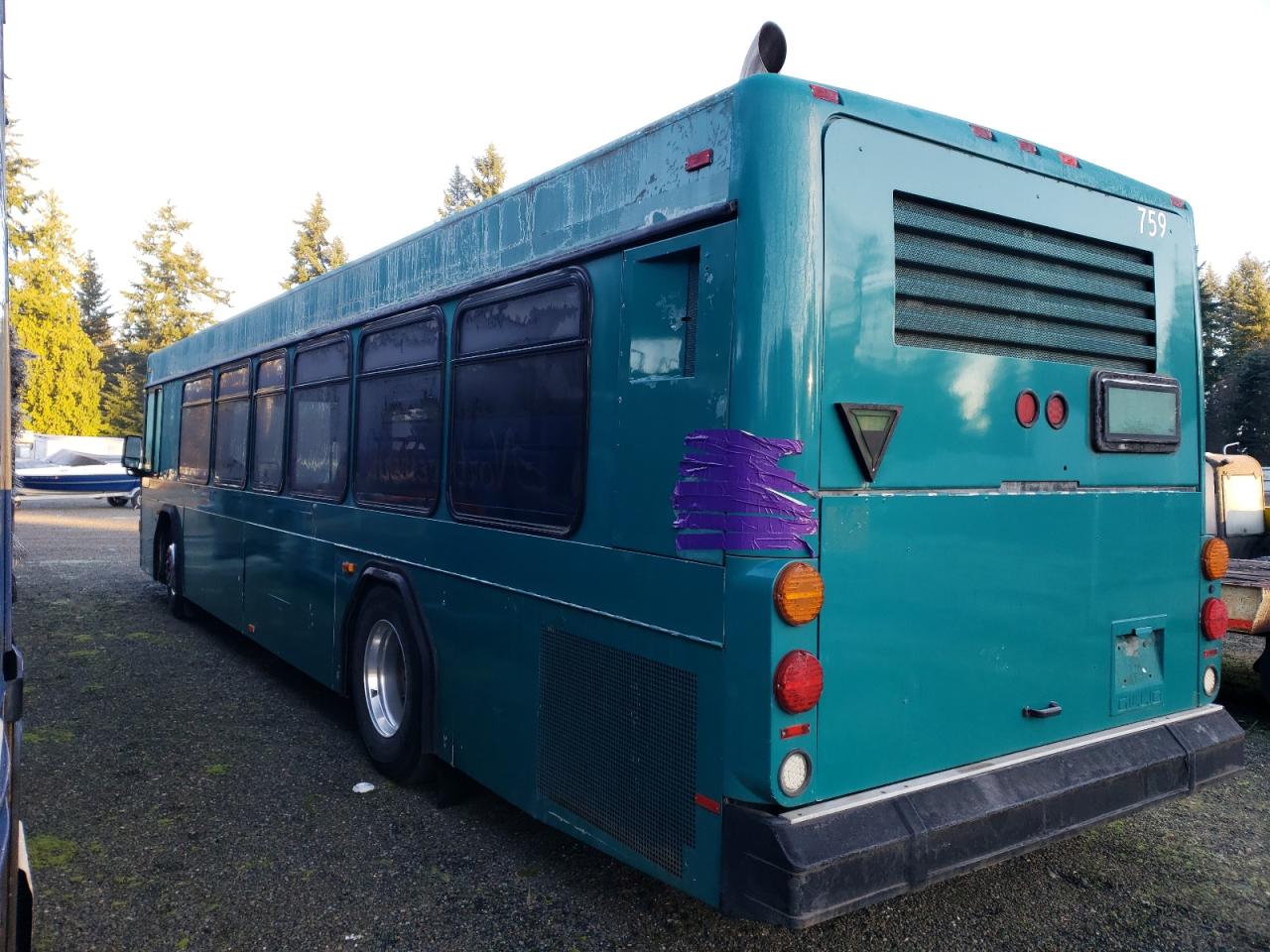 Lot #3023392315 2004 GILLIG TRANSIT BU