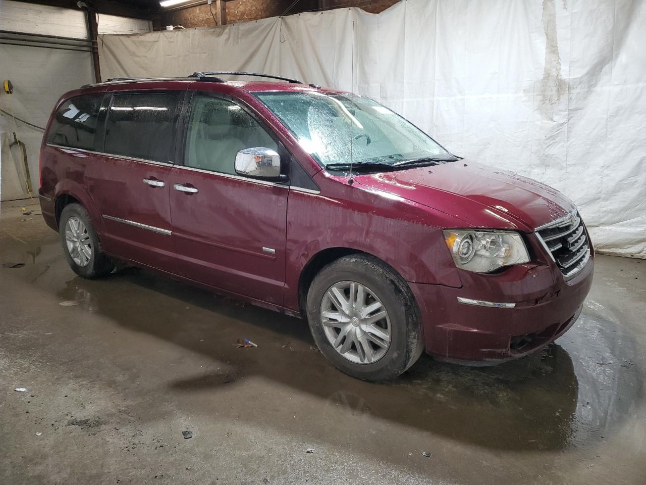 Lot #3028361797 2009 CHRYSLER TOWN & COU