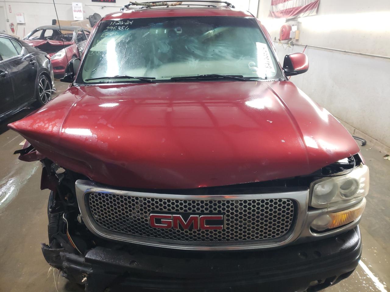 Lot #3029588102 2001 GMC DENALI XL