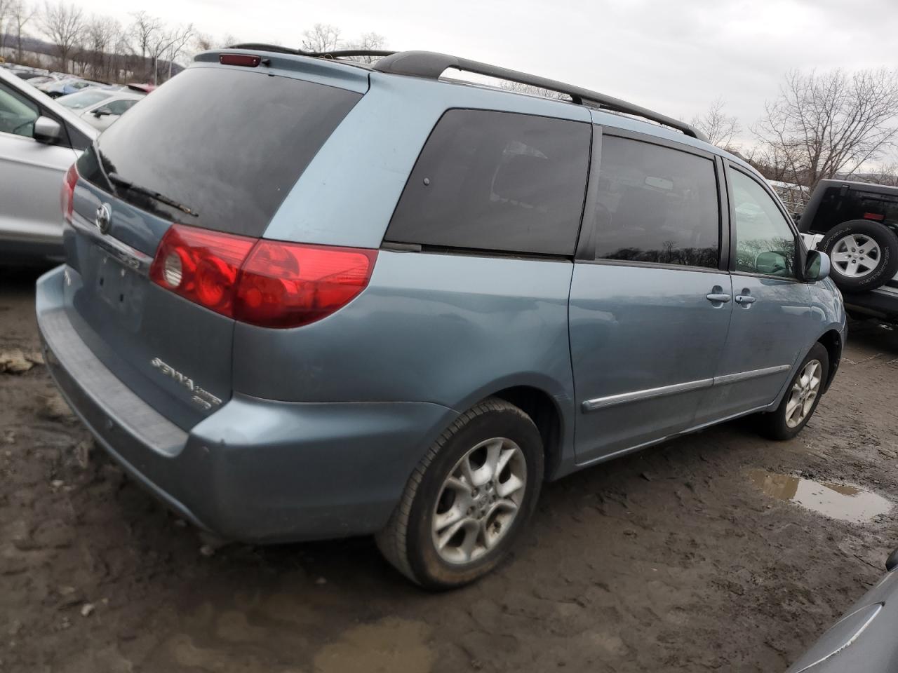 Lot #3030409458 2006 TOYOTA SIENNA XLE