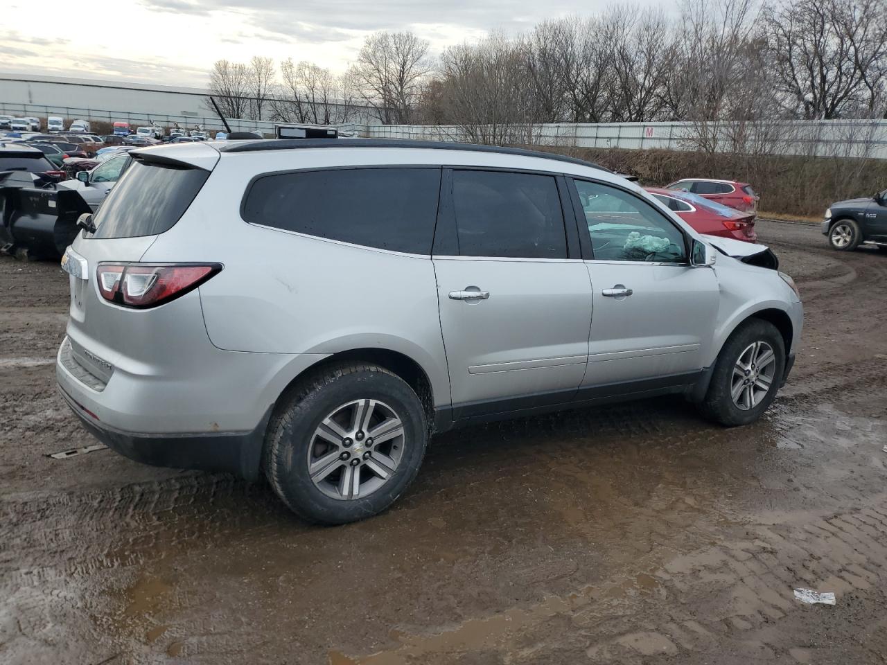 Lot #3310412015 2016 CHEVROLET TRAVERSE L