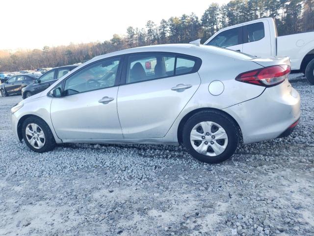 VIN 3KPFL4A7XJE256059 2018 KIA FORTE no.2