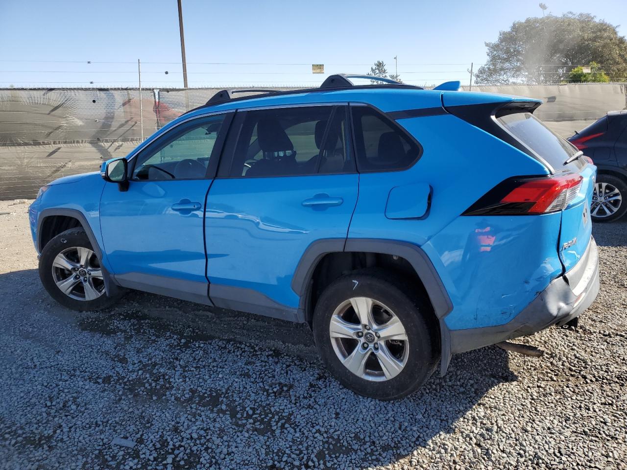 Lot #3041798426 2019 TOYOTA RAV4 XLE