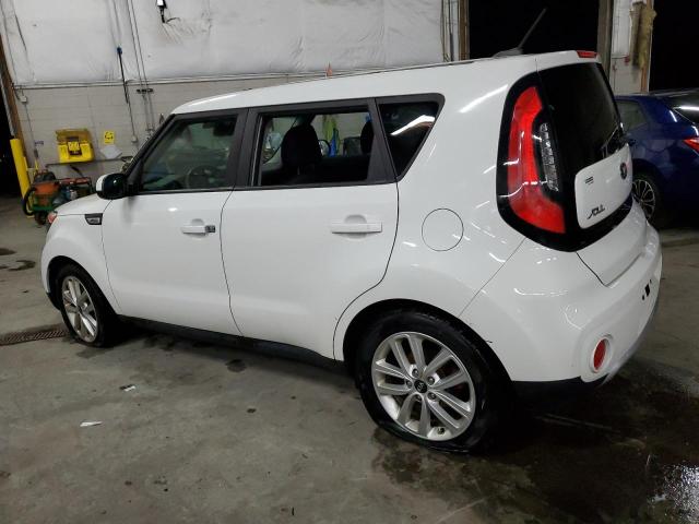 KIA SOUL + 2018 white  gas KNDJP3A55J7539377 photo #3