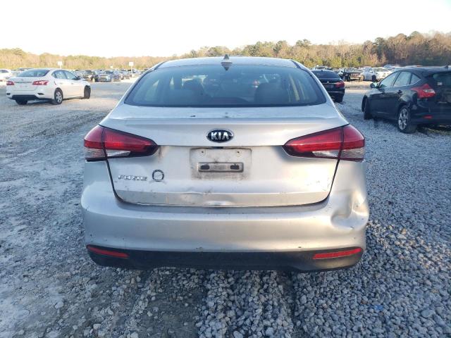 VIN 3KPFL4A7XJE256059 2018 KIA FORTE no.6