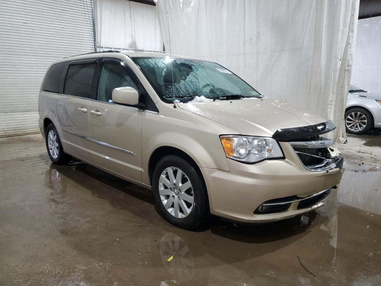 Lot #3040717793 2014 CHRYSLER TOWN & COU