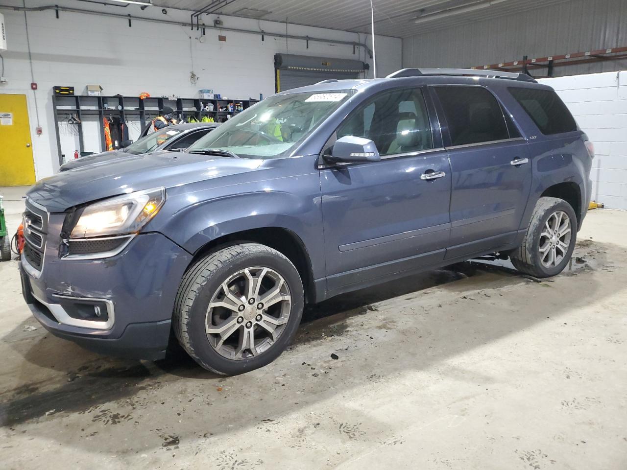 GMC ACADIA SLT-1